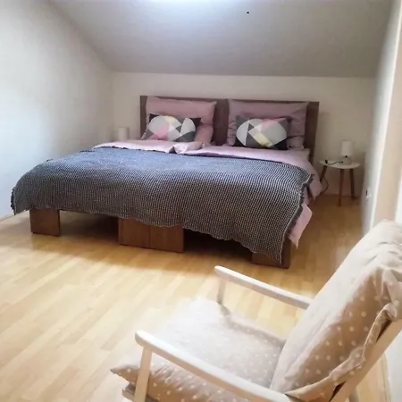 Apartment Liberec شقة *