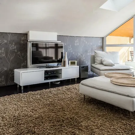 Apartment Liberec شقة *